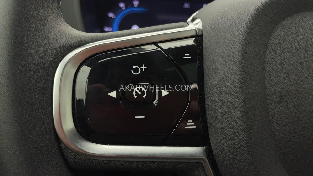 Volvo XC60 2023 for Sale in Dubai Image-54