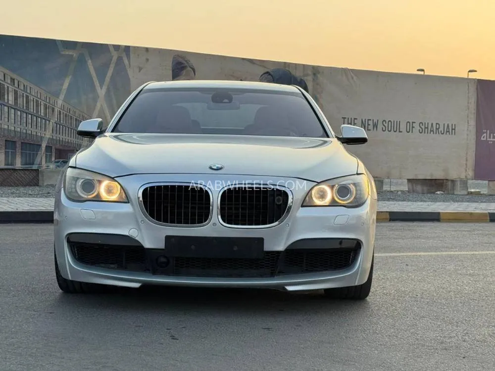BMW 7 series 2011 for Sale in Sharjah Image-4