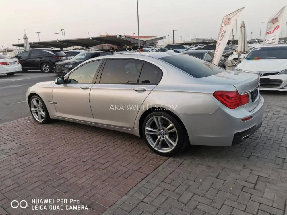 BMW 7 series 2011 for Sale in Sharjah Image-12