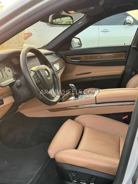 BMW 7 series 2011 for Sale in Sharjah Image-15