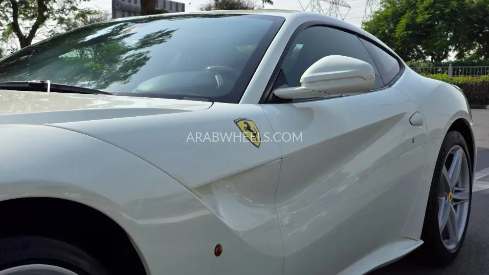 Ferrari F12 Berlinetta 2013 for Sale in Dubai Image-7