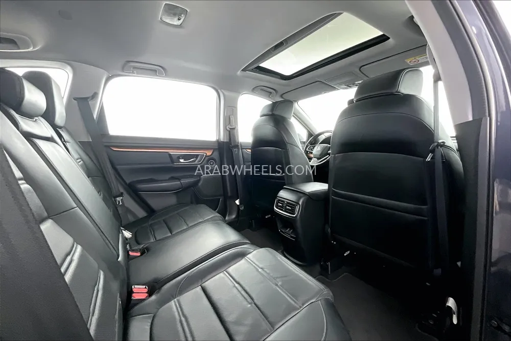 Honda CR-V 2022 for Sale in Sharjah Image-28
