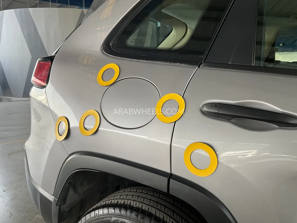 Jeep Cherokee 2020 for Sale in Sharjah Image-30