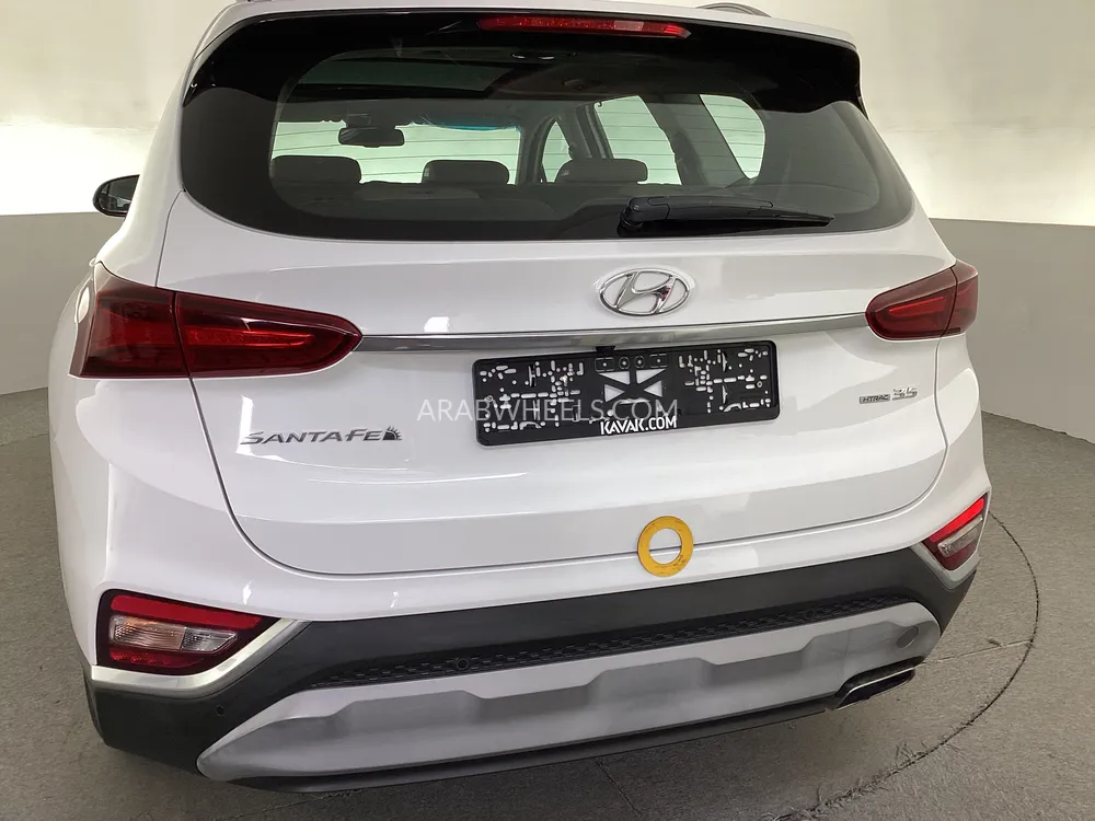 Hyundai Santa Fe 2020 for Sale in Sharjah Image-27