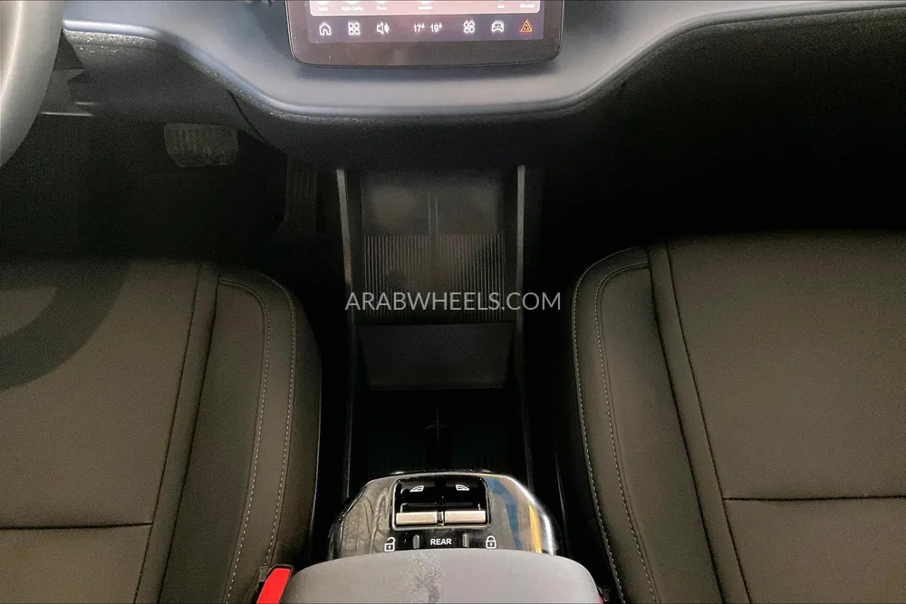 Volvo EX30 2024 for Sale in Sharjah Image-16