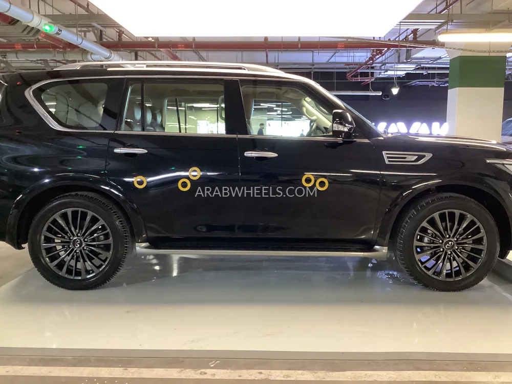 Infiniti QX80 2023 for Sale in Dubai Image-24
