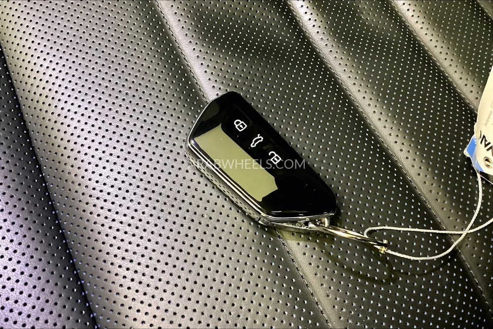  فولكس واجن جولف 2024 for Sale in الشارقة Image-17