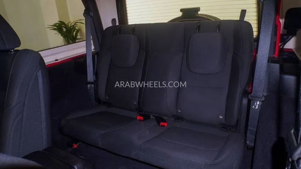 Jeep Wrangler 2019 for Sale in Sharjah Image-16