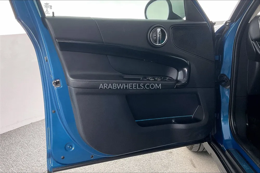 Mini Countryman 2020 for Sale in Sharjah Image-19