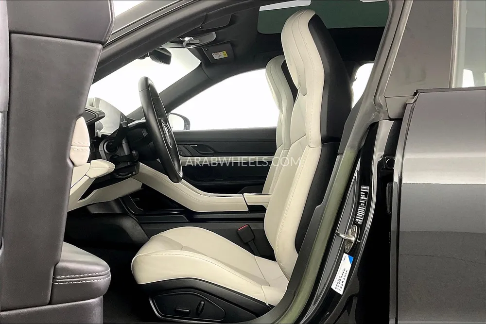 بورشه تايكان 2022 for Sale in الشارقة Image-25