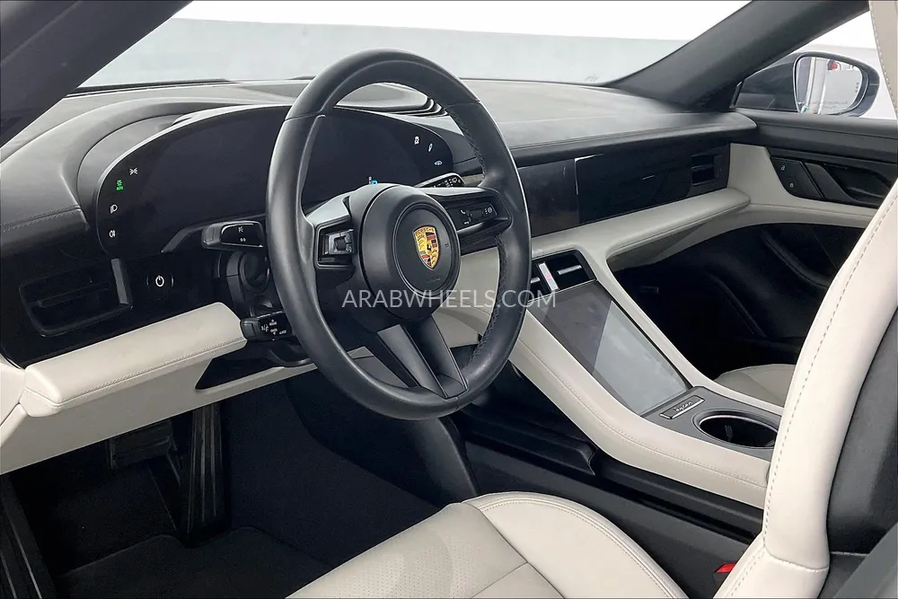بورشه تايكان 2022 for Sale in الشارقة Image-27
