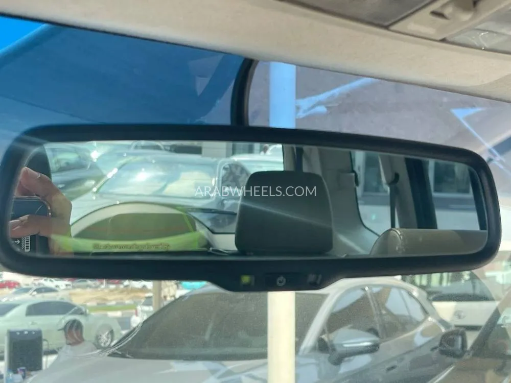 Mitsubishi Pajero 2014 for Sale in Sharjah Image-5