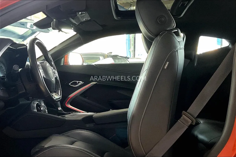 Chevrolet Camaro 2022 for Sale in Sharjah Image-24