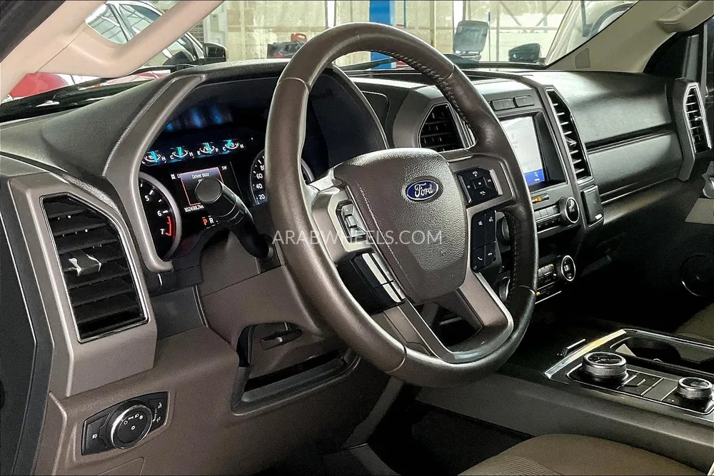 Ford Expedition 2021 for Sale in Sharjah Image-26