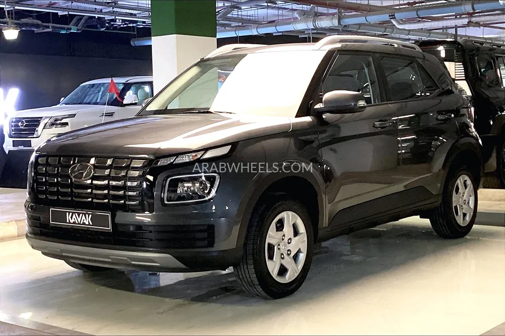Hyundai Venue 2025 for Sale in Sharjah Image-1