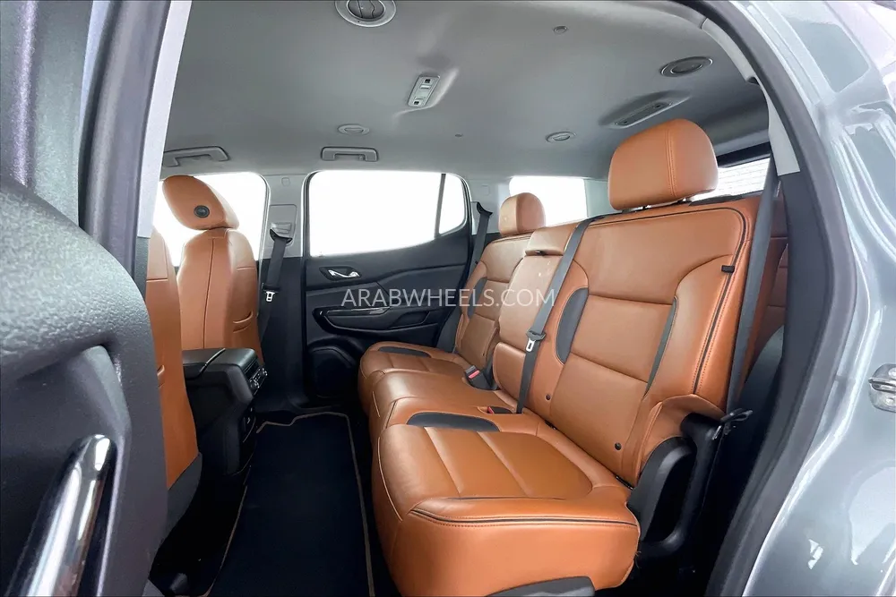 GMC Acadia 2023 for Sale in Dubai Image-14
