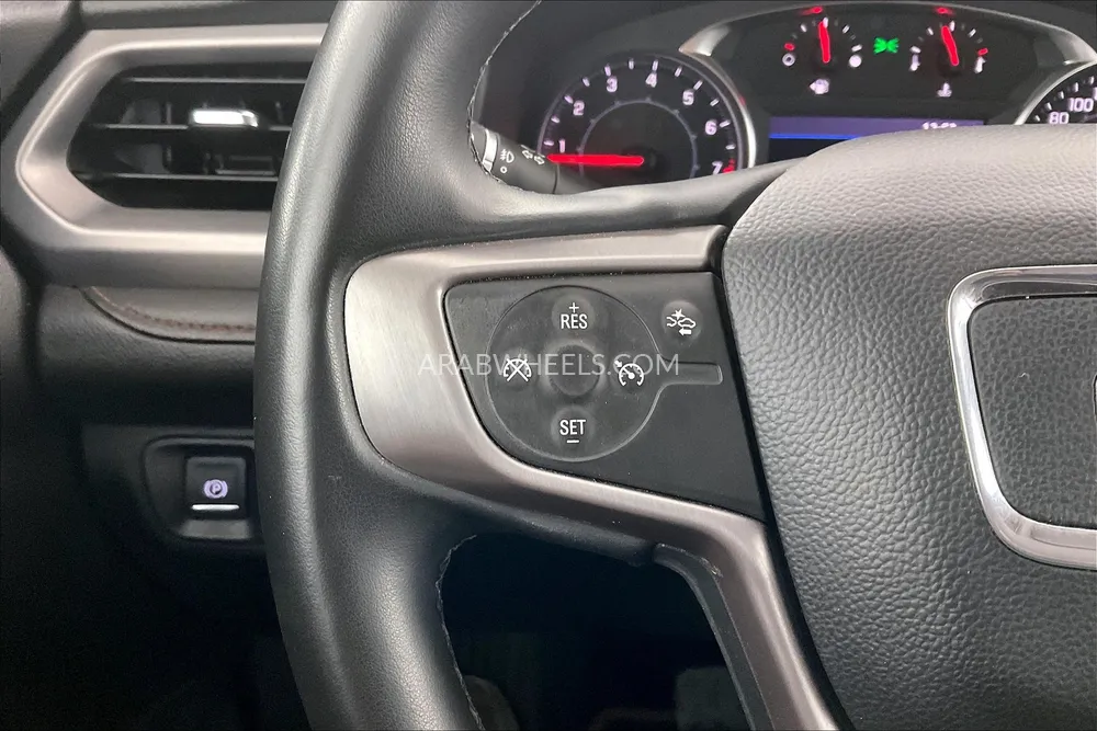 GMC Acadia 2023 for Sale in Dubai Image-20