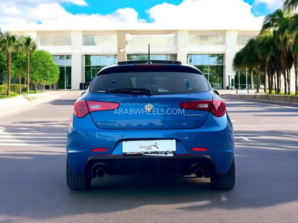 الفا روميو جولييتا 2021 for Sale in دبي Image-7