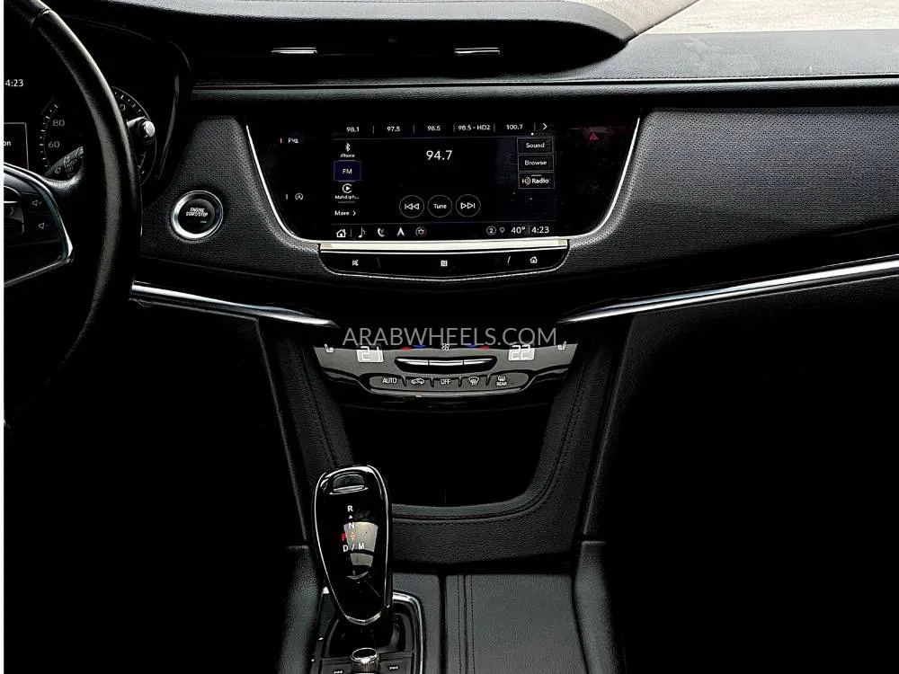 Cadillac XT5 2021 for Sale in Dubai Image-16