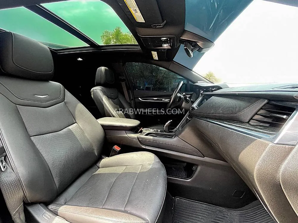 Cadillac XT5 2021 for Sale in Dubai Image-19