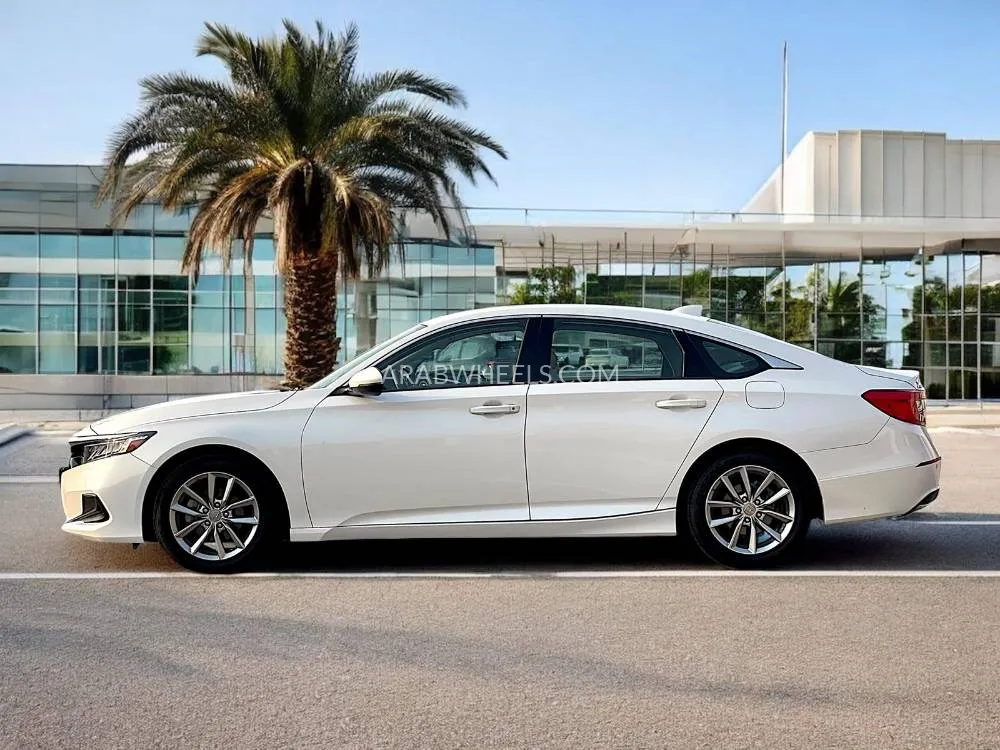 Honda Accord 2022 for Sale in Dubai Image-9