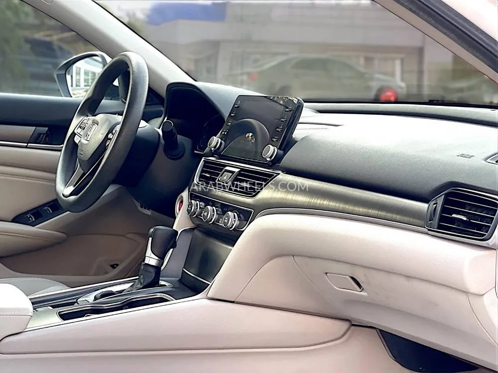 Honda Accord 2022 for Sale in Dubai Image-14