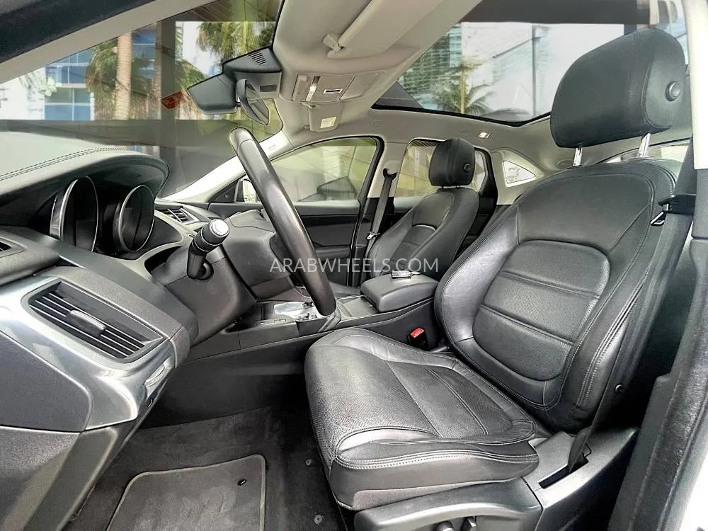 Jaguar E Pace 2019 for Sale in Dubai Image-18