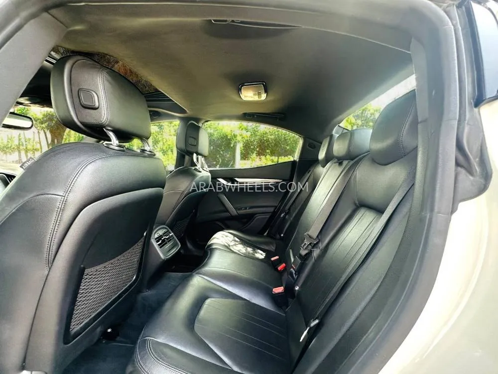 Maserati Ghibli 2019 for Sale in Dubai Image-18