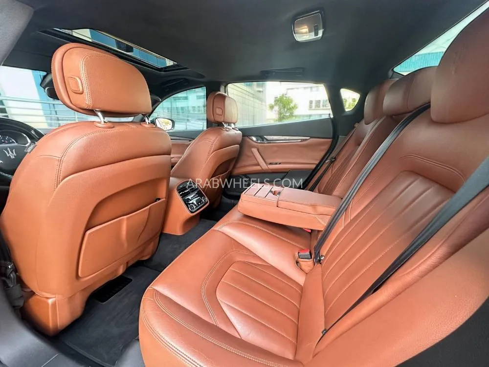 Maserati Quattroporte 2017 for Sale in Dubai Image-1