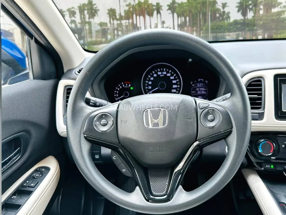 Honda HR-V 2020 for Sale in Dubai Image-13