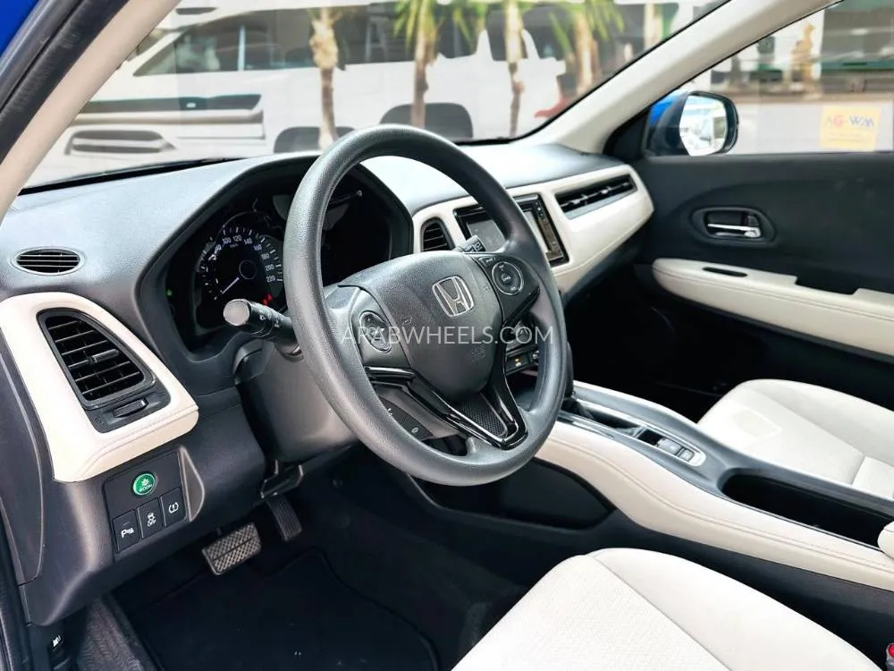 Honda HR-V 2020 for Sale in Dubai Image-16