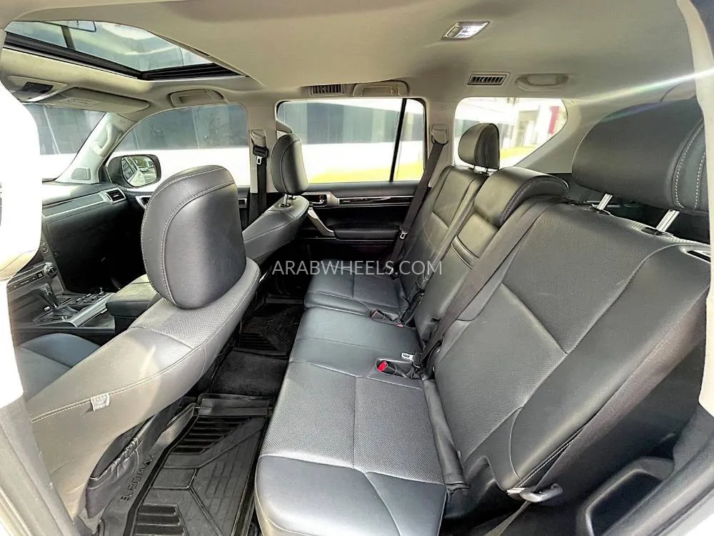 Lexus GX 2015 for Sale in Dubai Image-20