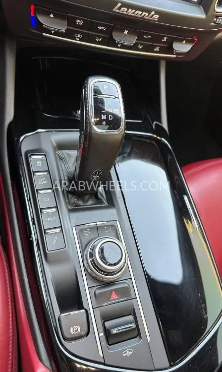 Maserati Levante 2020 for Sale in Dubai Image-15