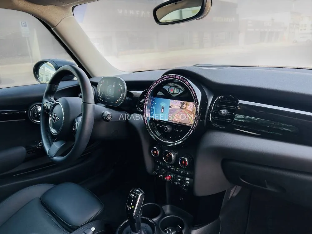 Mini Cooper 2023 for Sale in Dubai Image-16