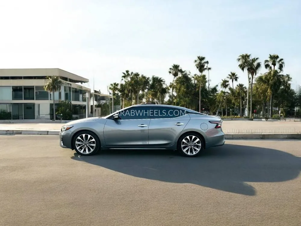 Nissan Maxima 2023 for Sale in Dubai Image-9