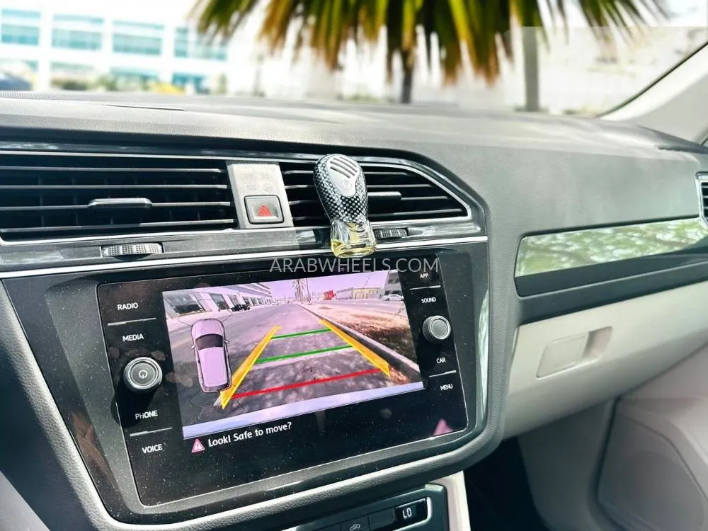Volkswagen Tiguan 2018 for Sale in Dubai Image-14