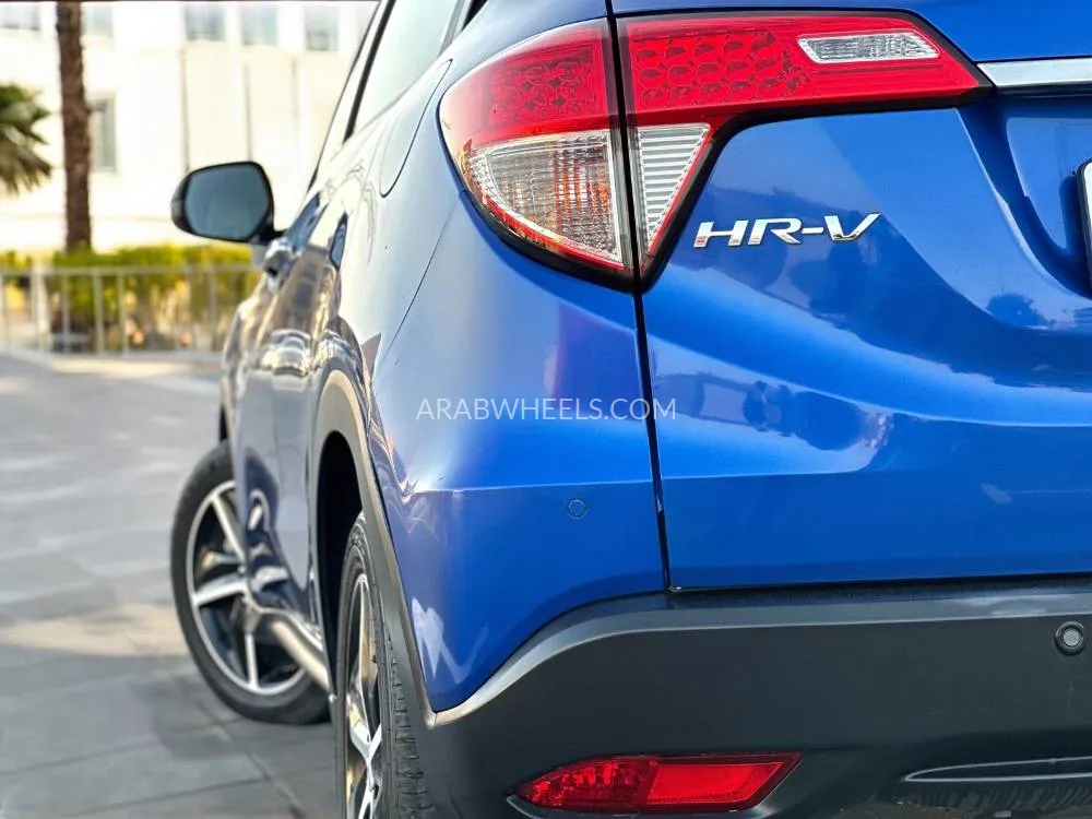 Honda HR-V 2021 for Sale in Dubai Image-10
