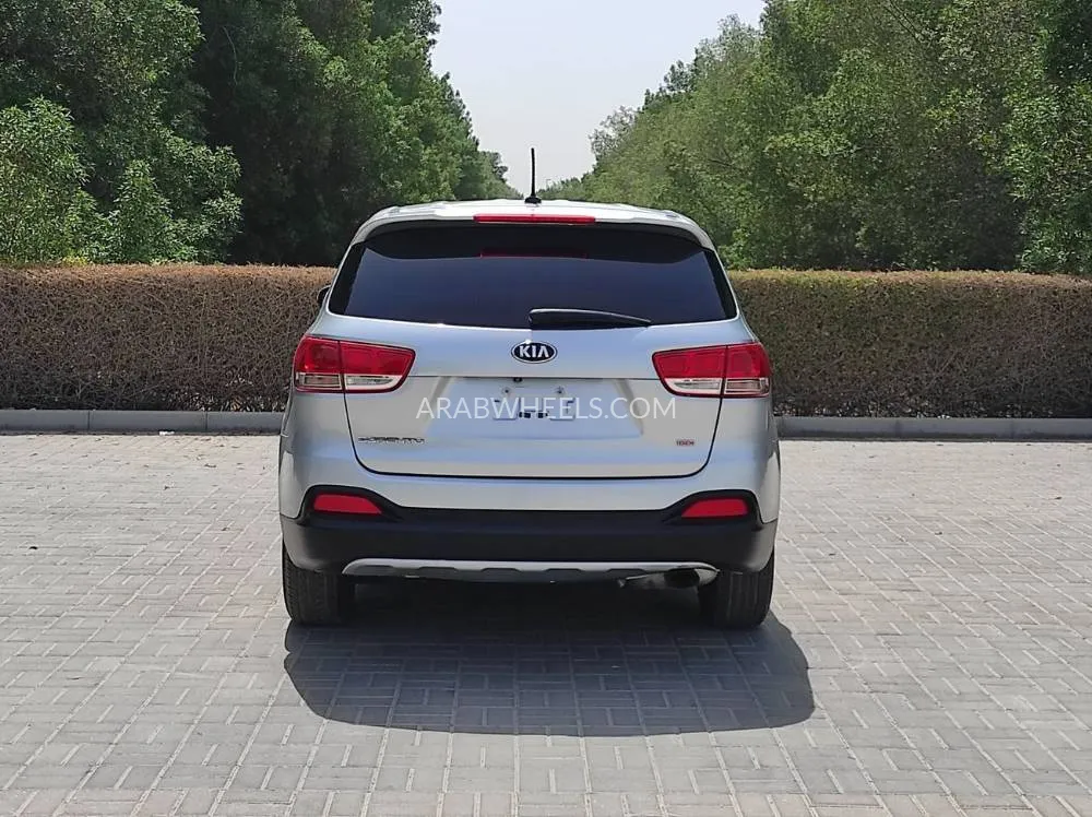 Kia Sorento 2018 for Sale in Sharjah Image-18