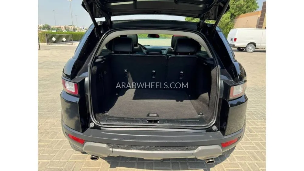 Land Rover Range Rover Evoque 2018 for Sale in Sharjah Image-16