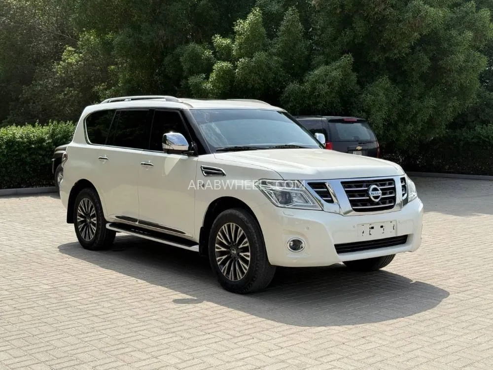 Nissan Patrol 2015 for Sale in Sharjah Image-4