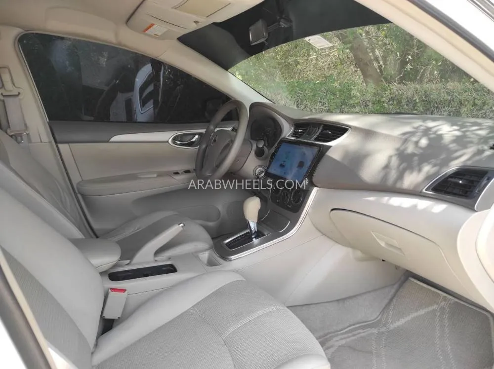 Nissan Sentra 2016 for Sale in Sharjah Image-5