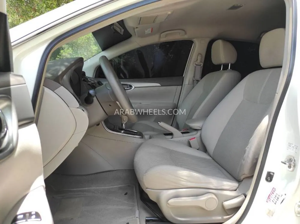 Nissan Sentra 2016 for Sale in Sharjah Image-9