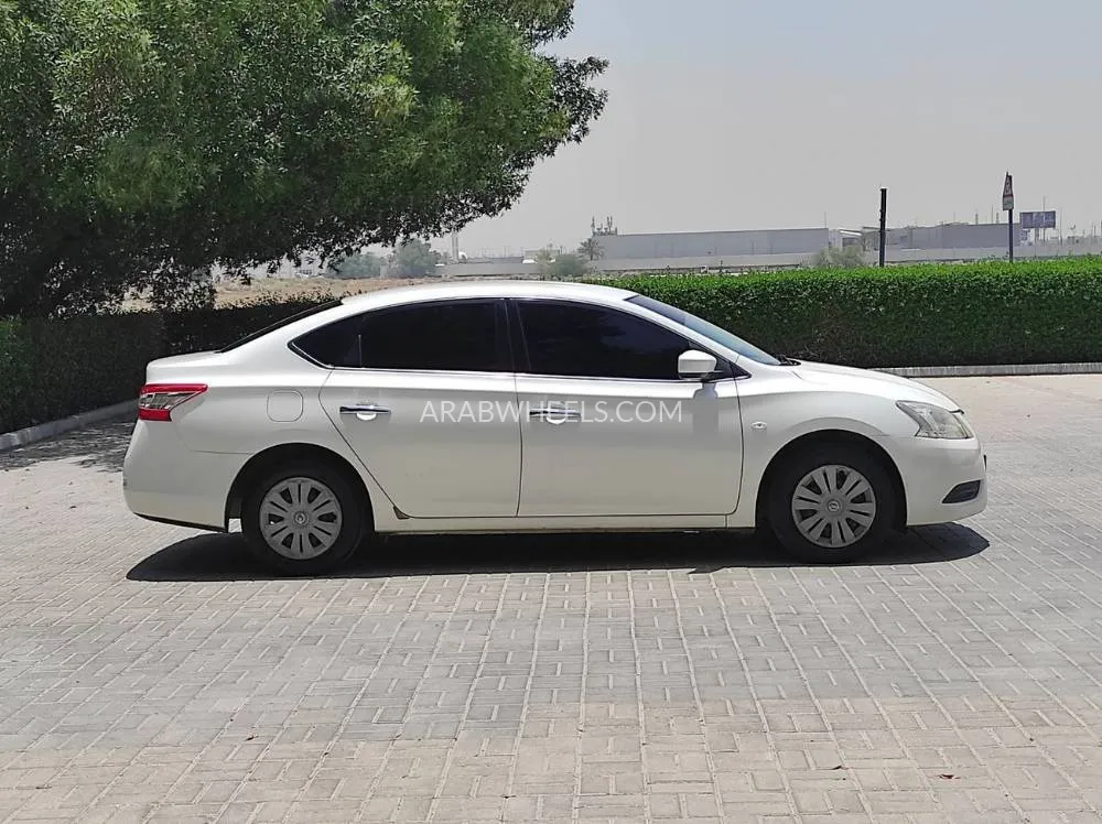 Nissan Sentra 2016 for Sale in Sharjah Image-15