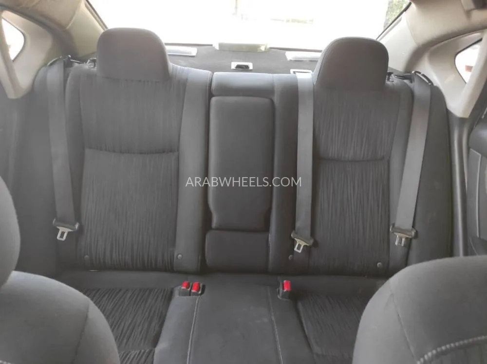 Nissan Sentra 2019 for Sale in Sharjah Image-6