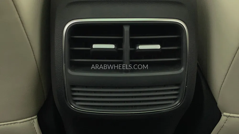 إم جي RX5 2025 for Sale in دبي Image-27