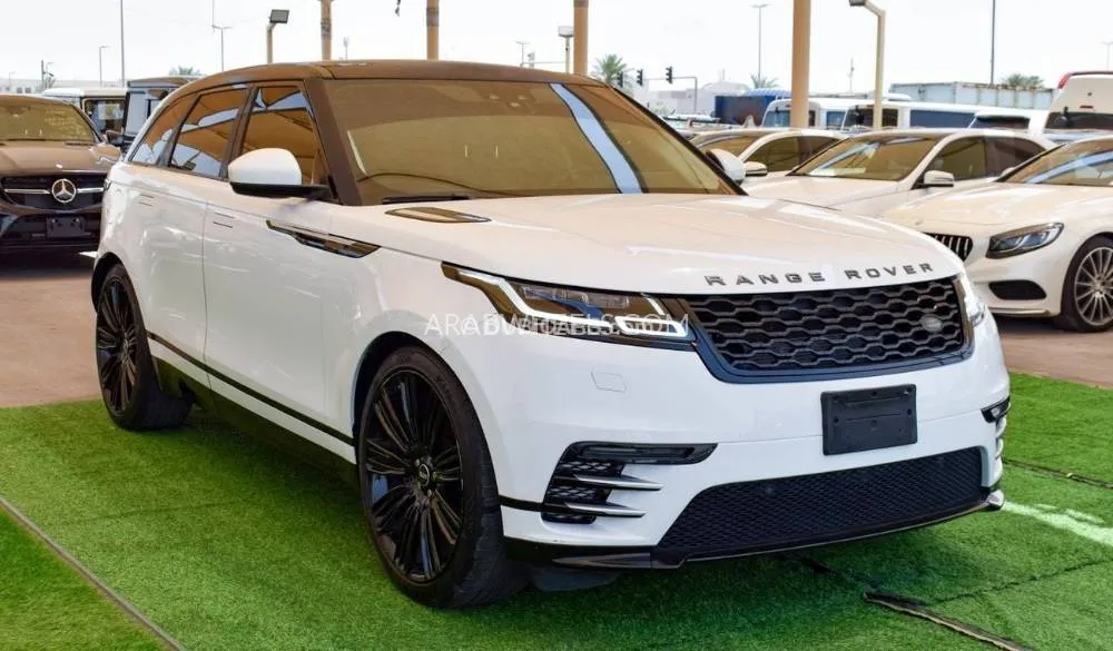 Land Rover Range Rover Velar 2018 for Sale in Dubai Image-1
