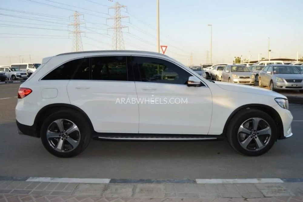 Mercedes Benz GLC Class 2018 for Sale in Dubai Image-7