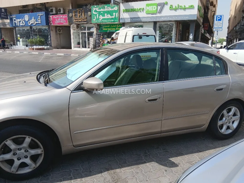 Nissan 280ZX 2006 for Sale in Dubai Image-2