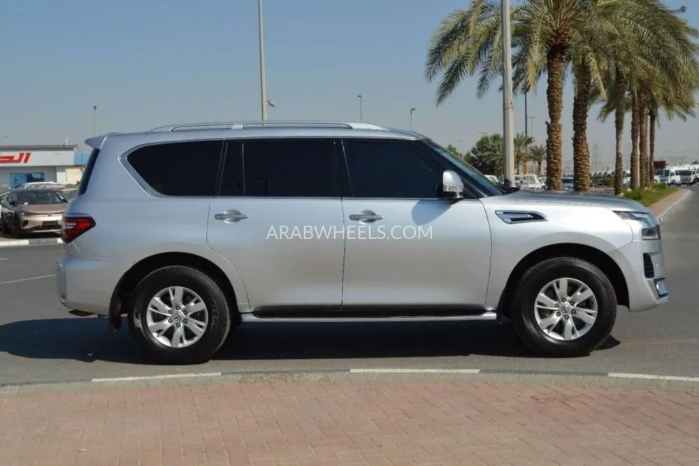 Nissan Patrol 2014 for Sale in Dubai Image-5
