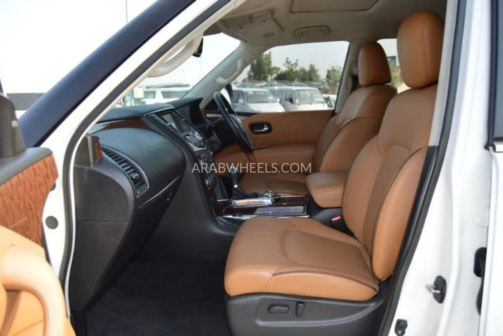 Nissan Patrol 2020 for Sale in Dubai Image-14